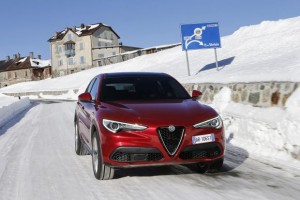 Alfa-Romeo_Stelvio