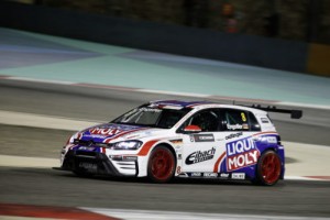 Neuer Champion im Golf GTI TCR: Luca Engstler gewinnt TCR Middle East